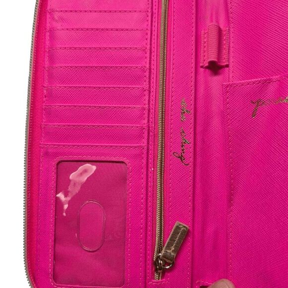 Lilly Pulitzer Zip Around Multicolor Travel Wallet - Picture 5 of 10